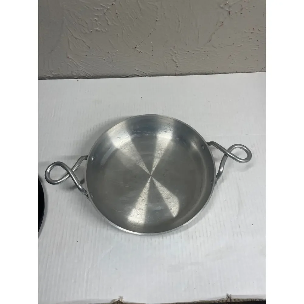Wear-Ever No.‎ B-901 vintage fry pan 9” with lid